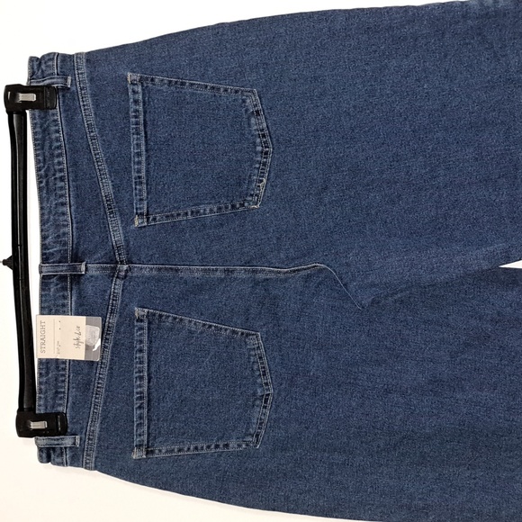 Style & Co Two-Tone Straight Crop Jeans, Shadow Wash - Picture 6 of 10